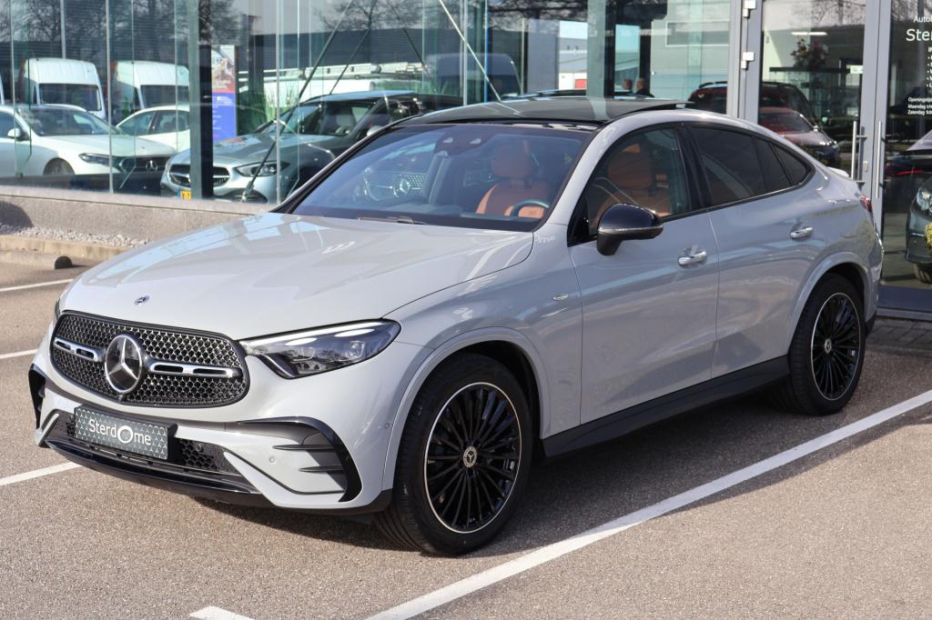 Mercedes-Benz Glc coupé 400e 4matic amg line i luchtvering i meesturende ac
