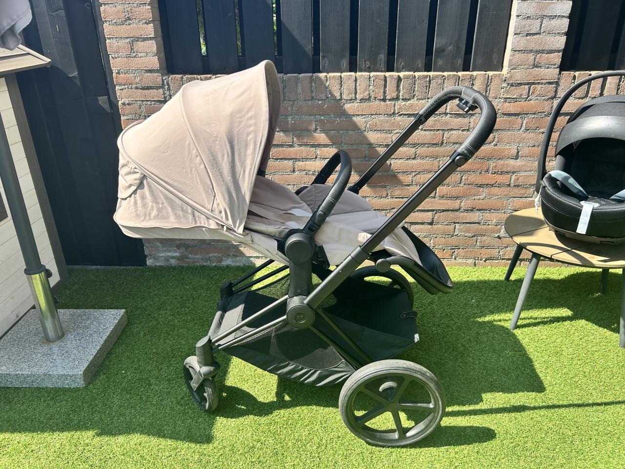 Cybex priam 4