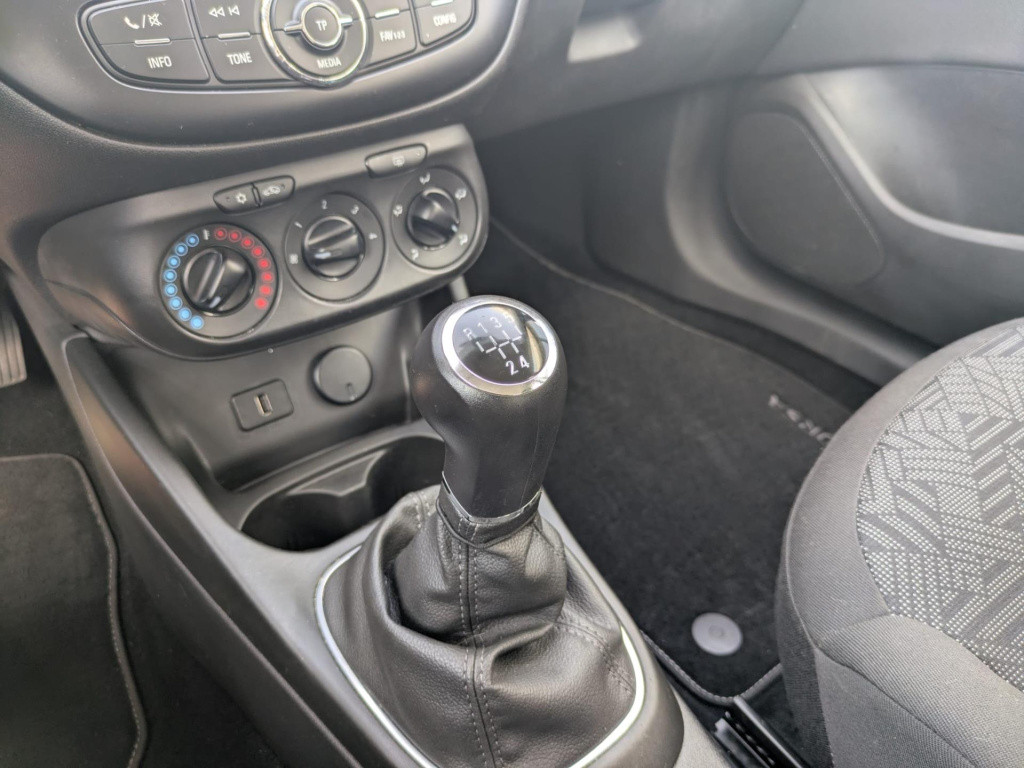 Opel Corsa 1.4 favourite | airco | cruise control | bluetooth