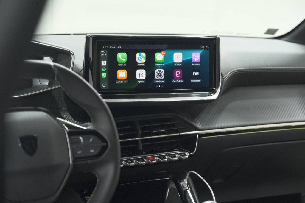 Peugeot 208 puretech 100 gt | camera | apple carplay | parkeersensoren