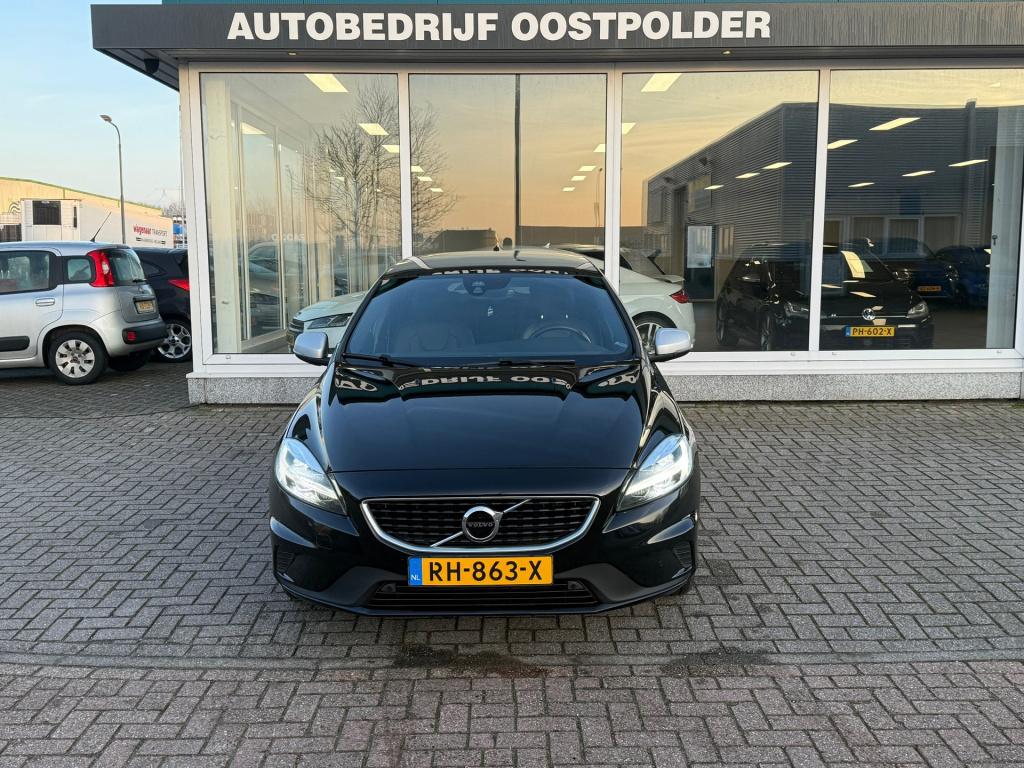 Volvo V40 2.0 t4 business sport r-design 190 pk