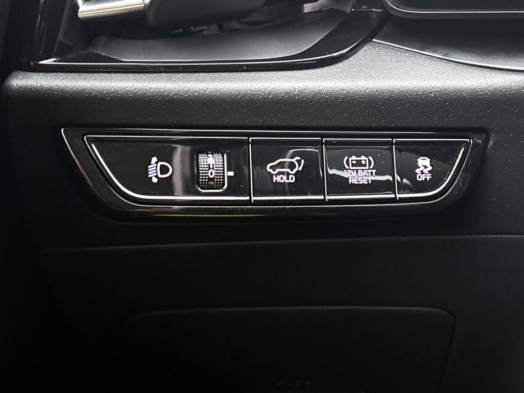Kia Niro 1.6 gdi hev launch edition | navigatie | 18 inch lichtmetalen velg