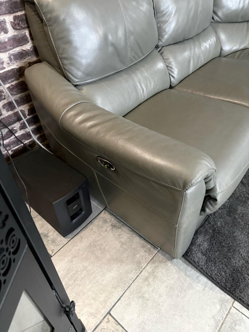 Mooie echte leren hoekbank met 2 relaxen