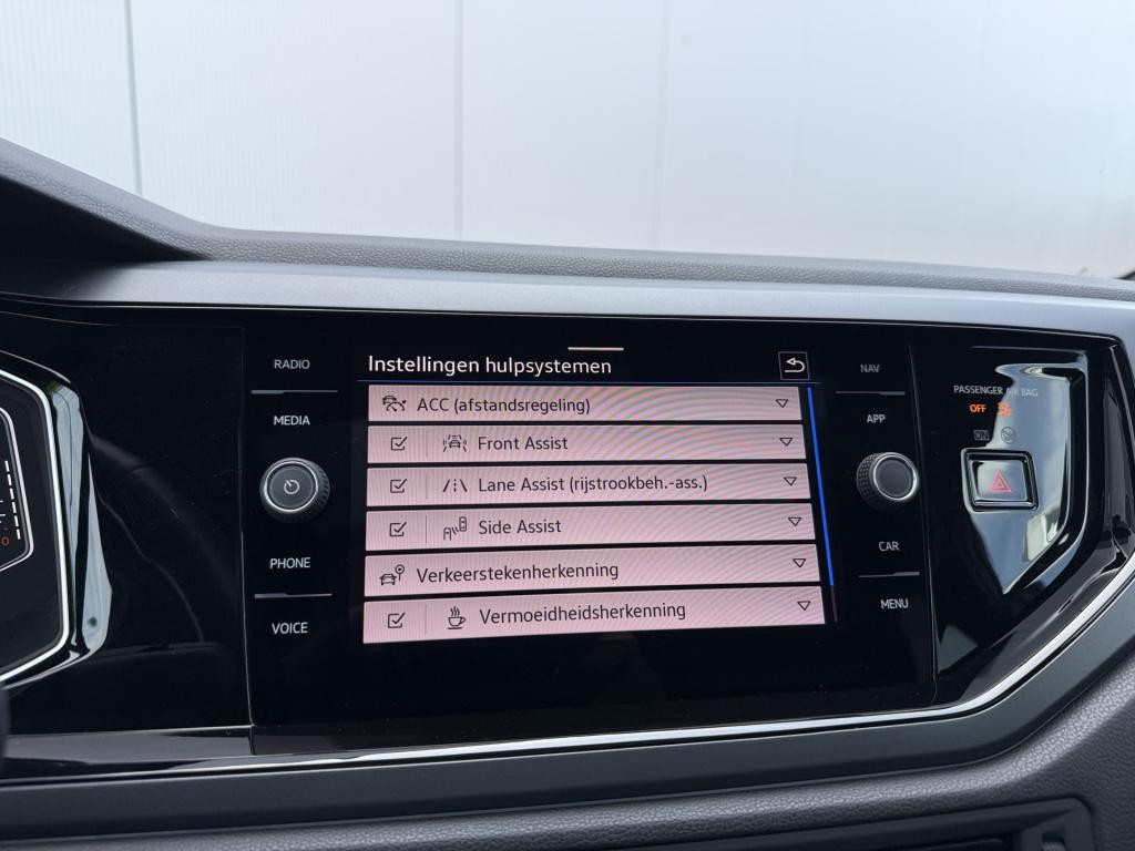 Volkswagen Taigo 1.0tsi 110pk dsg r-line | pano dak