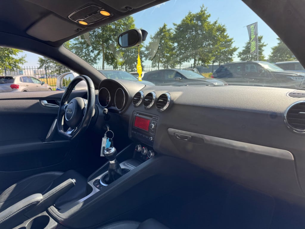 Audi TT 1.8 tfsi * leder * xenon / led * nap