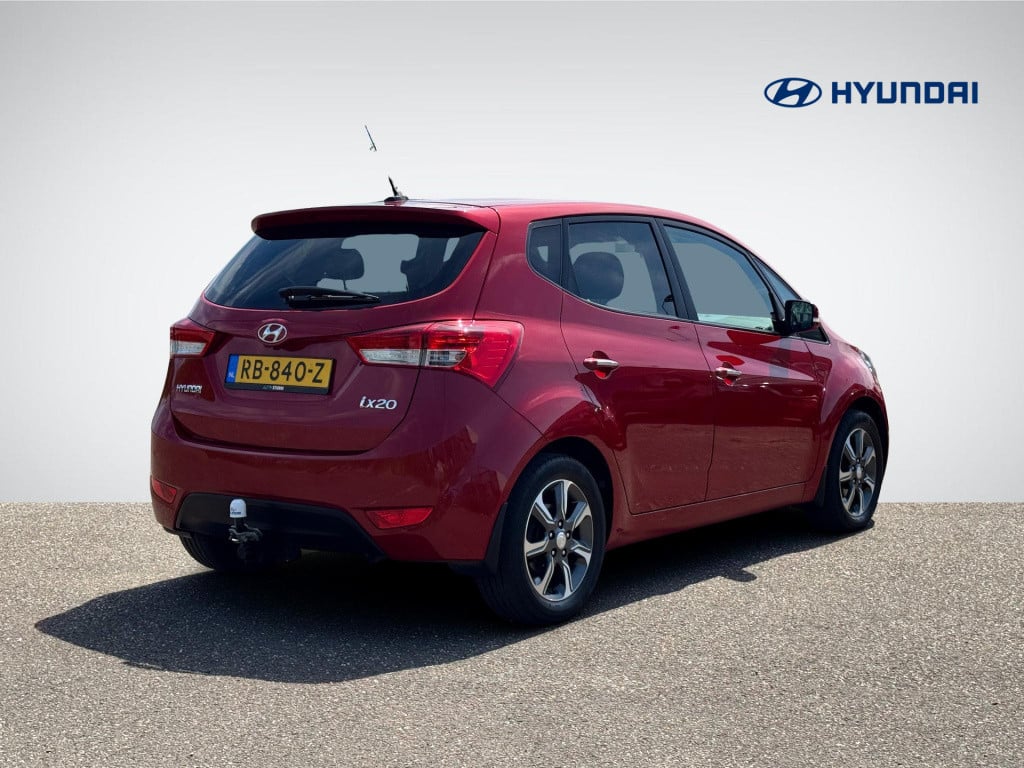Hyundai Ix20 1.4i go! | trekhaak | navigatie | achterbank verstelbaar | air