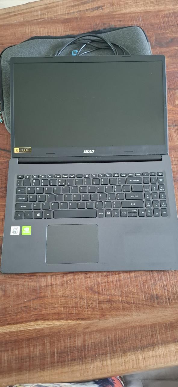 Laptop Acer Aspire A315-55G
