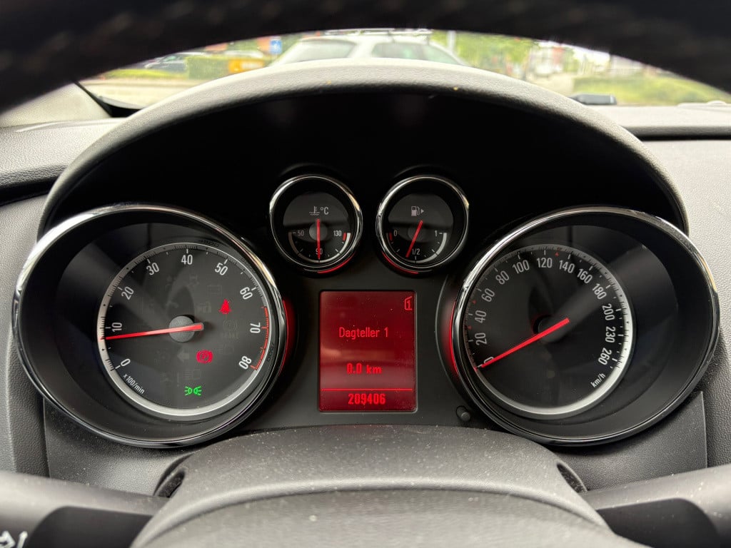 Opel Astra 1.4 turbo edition