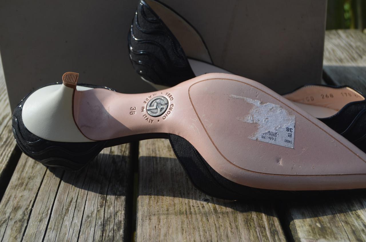 Giorgio Armani damesschoenen mt 38 in goede staat (van een verzamelaar) (1)