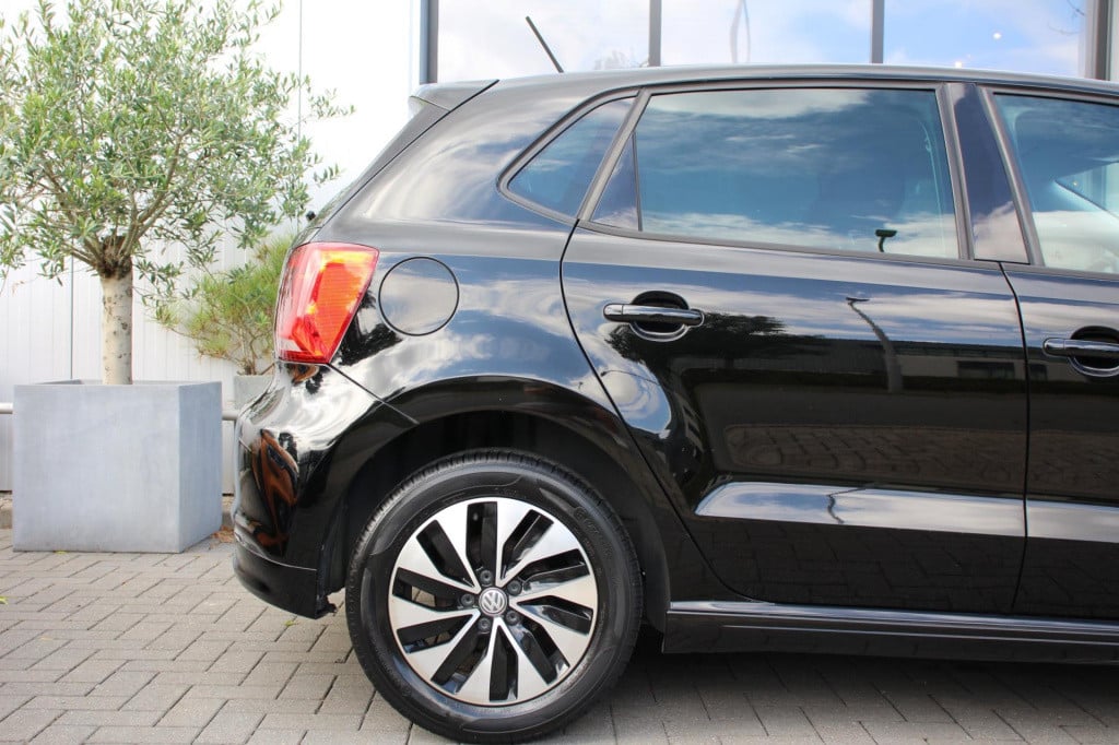 Volkswagen Polo 1.4 tdi bluemotion - cruise - navi - airco - org nl - euro 