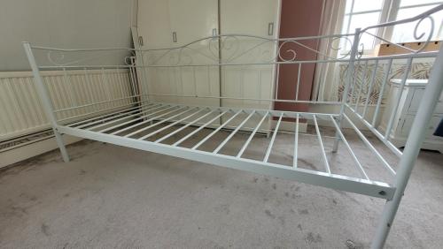 1 persoons bed metaal