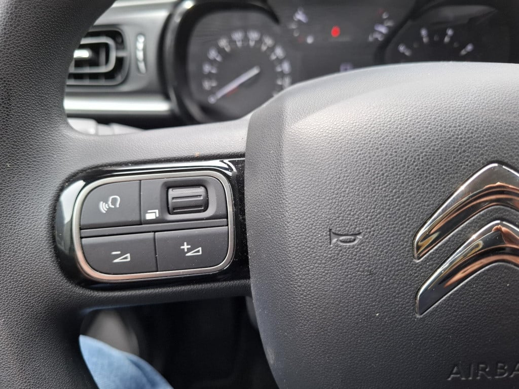 Citroen C3 1.2 feel 82 pk nav/clima/park