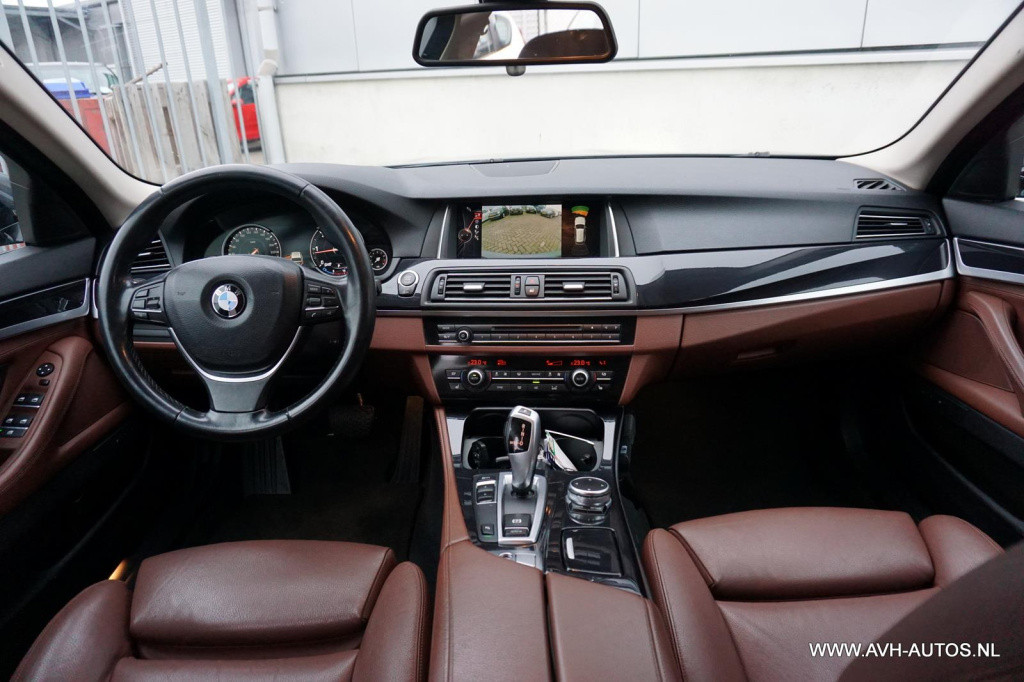 BMW 5 Serie touring 518d luxury edition