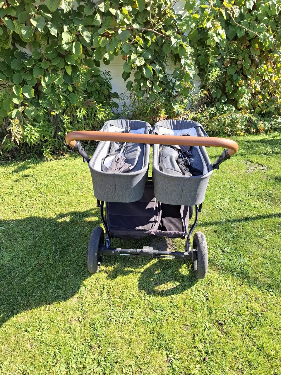 Duo kinderwagen - merk: JEDO, zeer netjes!