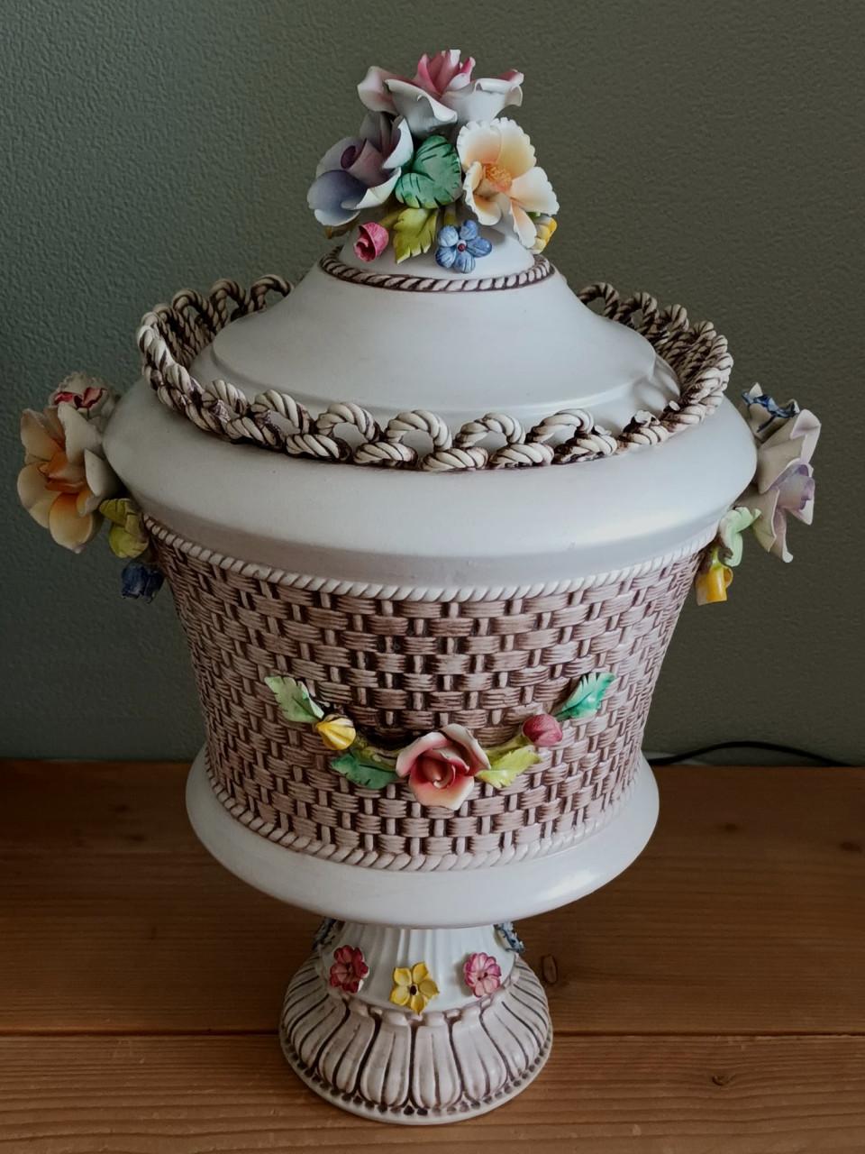 Pot / Vaas met Bloemen