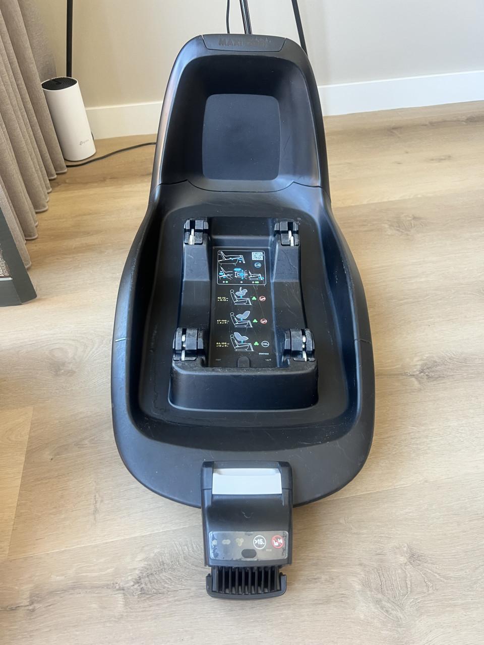 Maxi-Cosi Pebble Plus + 2WayPearl autostoel + 2WayFix Isofix Base