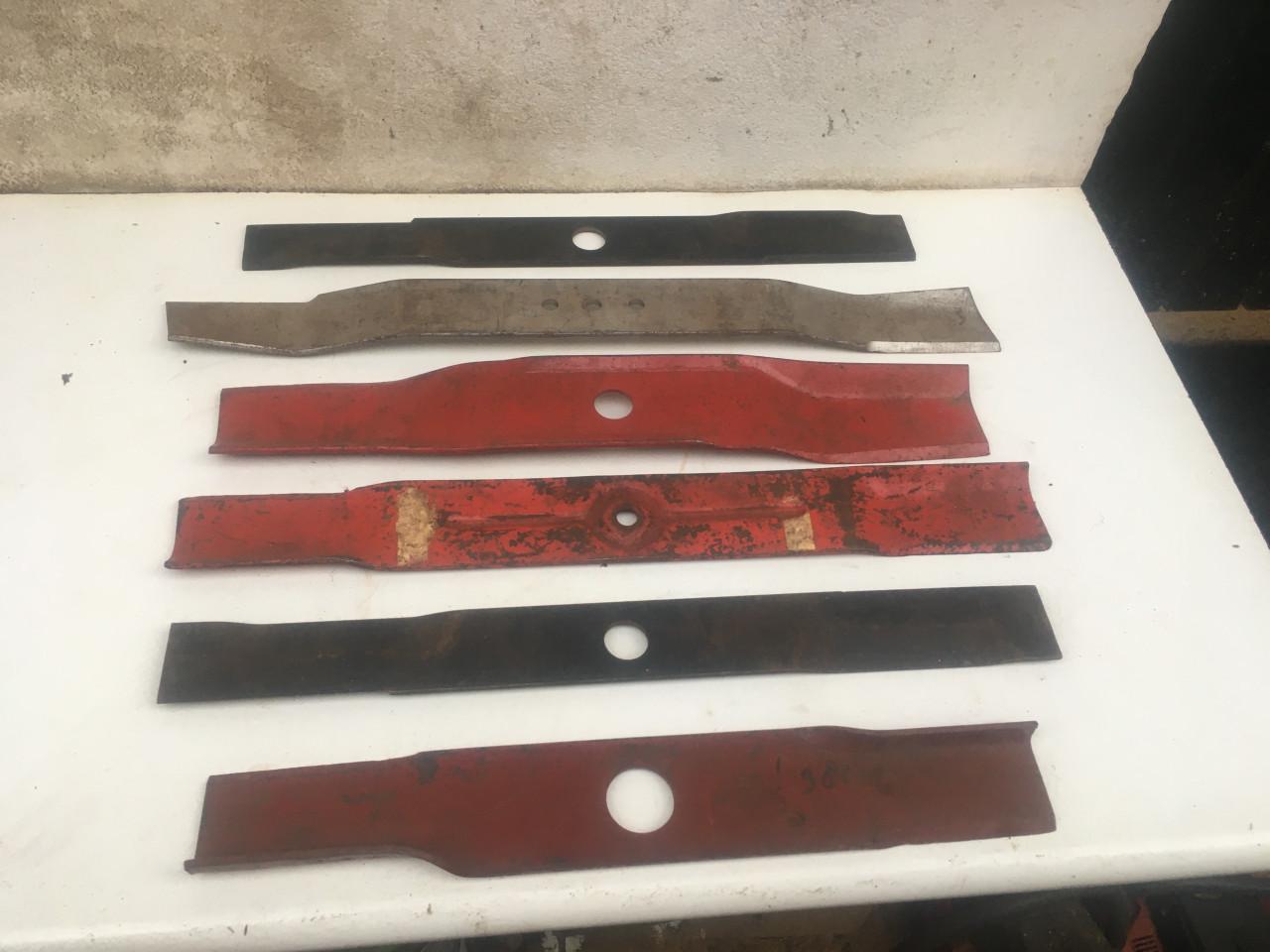 Maaimessen voor gazonmaaier motor en elektra  nieuw en licht gebruikt scher