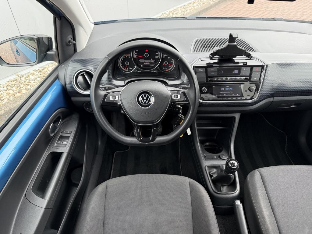Volkswagen UP! 1.0 65pk 5drs. black style | camera | cruise