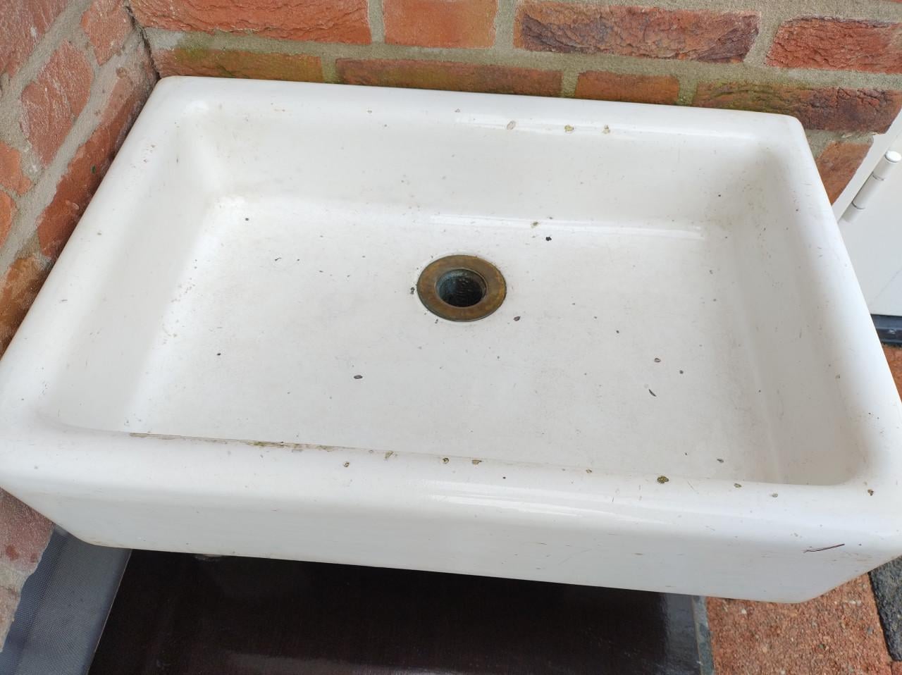 Grote wasbak voor bijvoorbeeld schuur of buiten