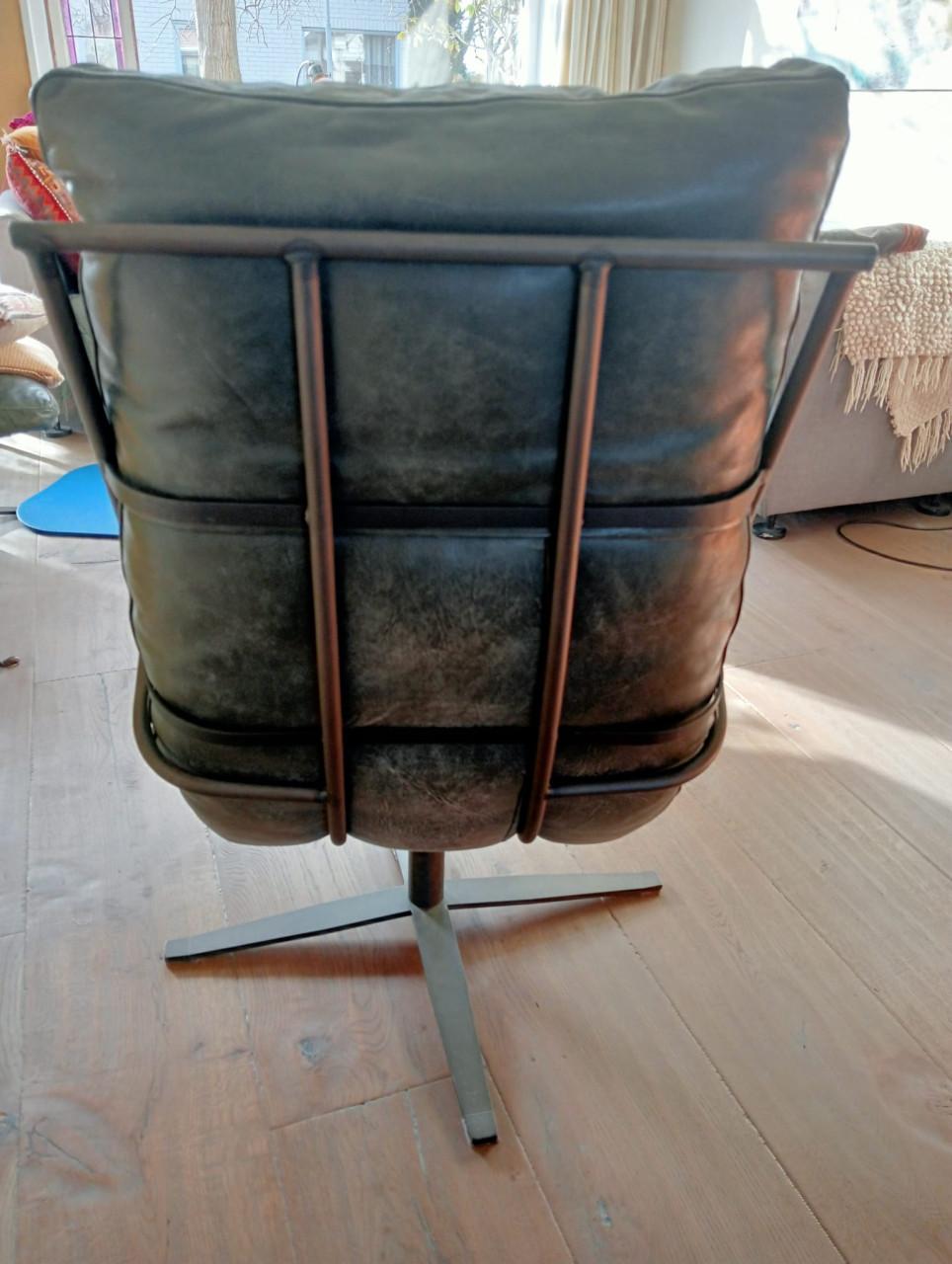 Moderne industriële fauteuil grijs groen leer