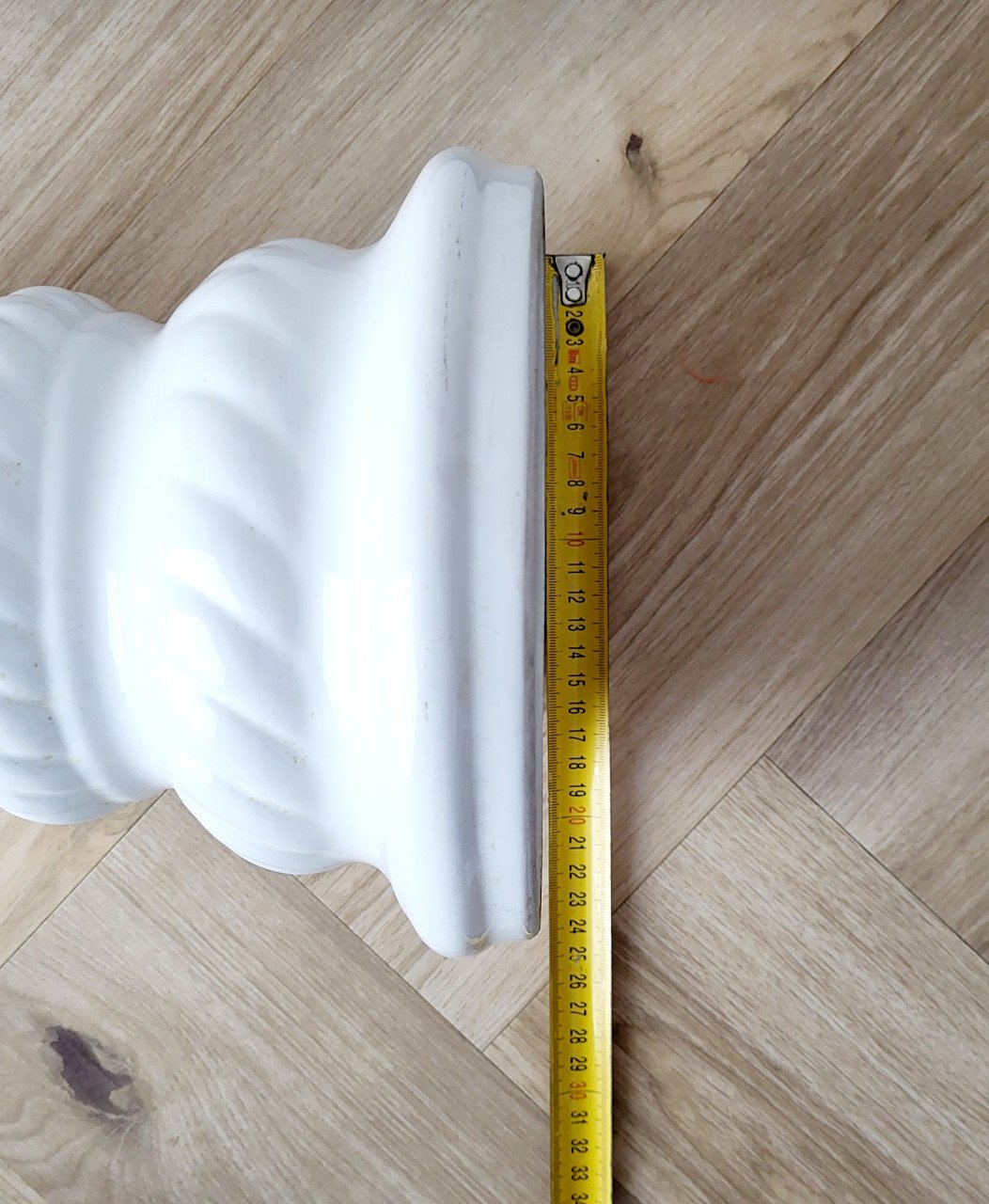 Vintage brocante witte planten zuil van keramiek