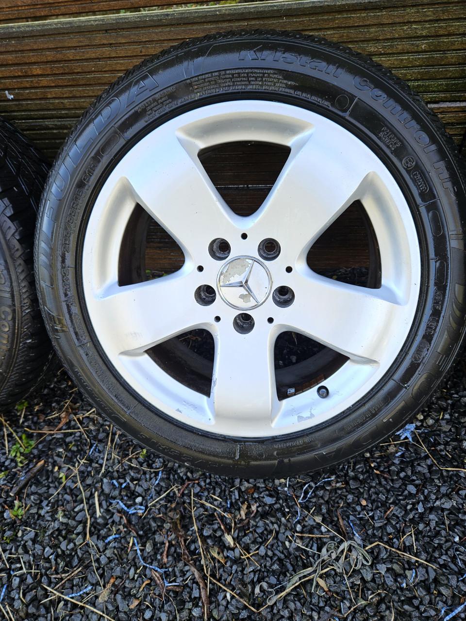 Mercedes 16 inch originele velgen met banden