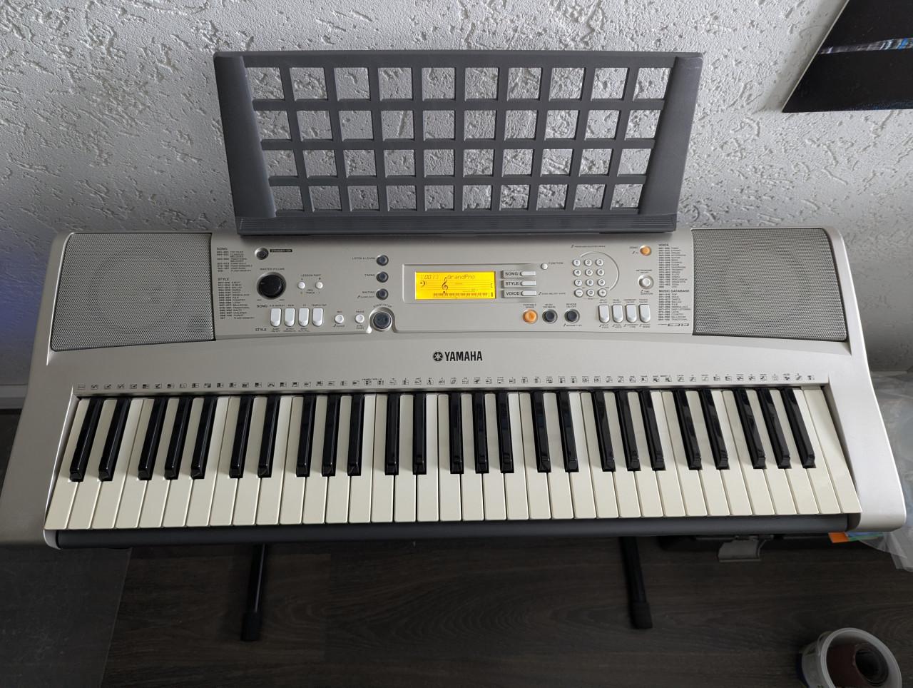 Yamaha keyboard 61 toetsen