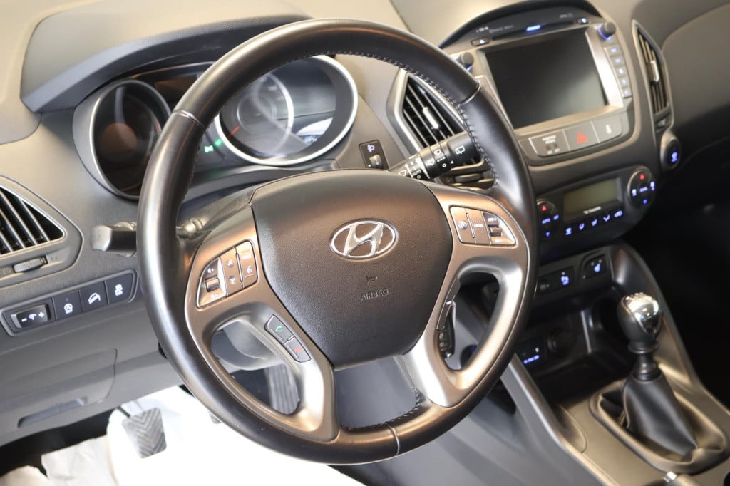 Hyundai Ix35 1.6i gdi go! nl auto, parkeersensor, stoelverw, airco,