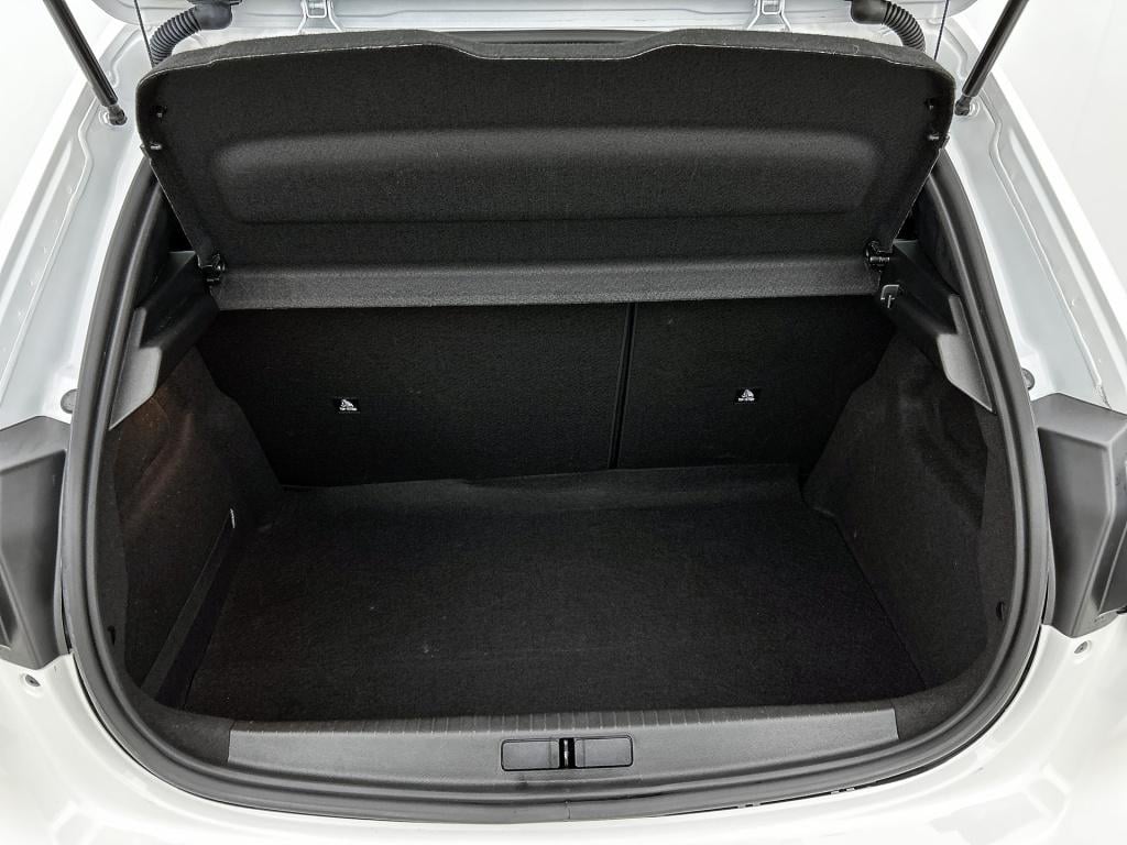 Peugeot 208 75 pk style | rijklaar | parkeersensoren | apple carplay | crui