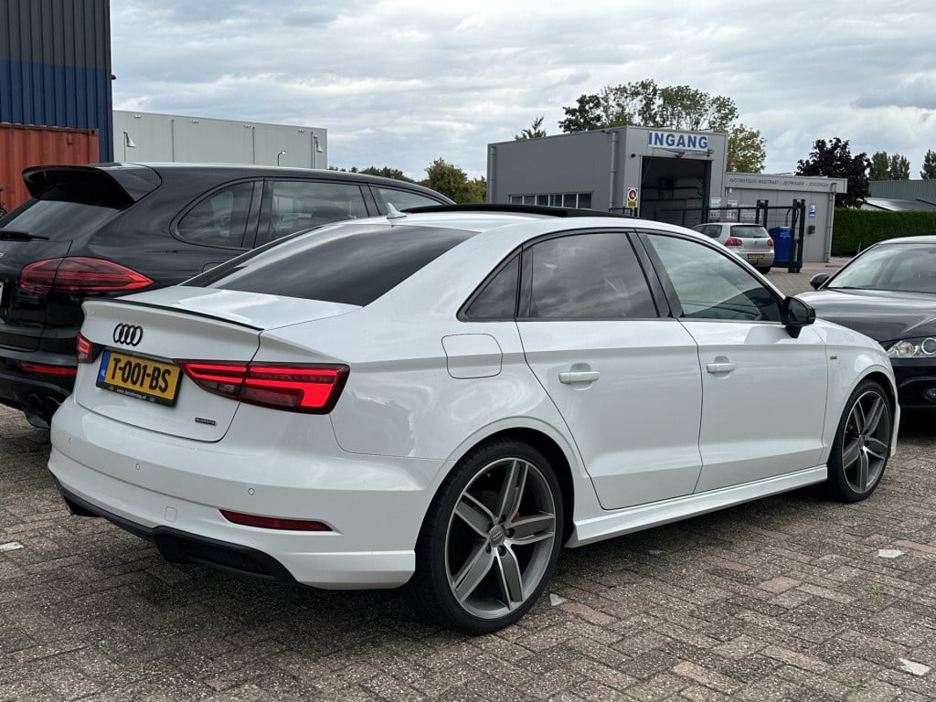 Audi A3 limousine 2.0 tfsi 190pk quattro sport s line | pano dak