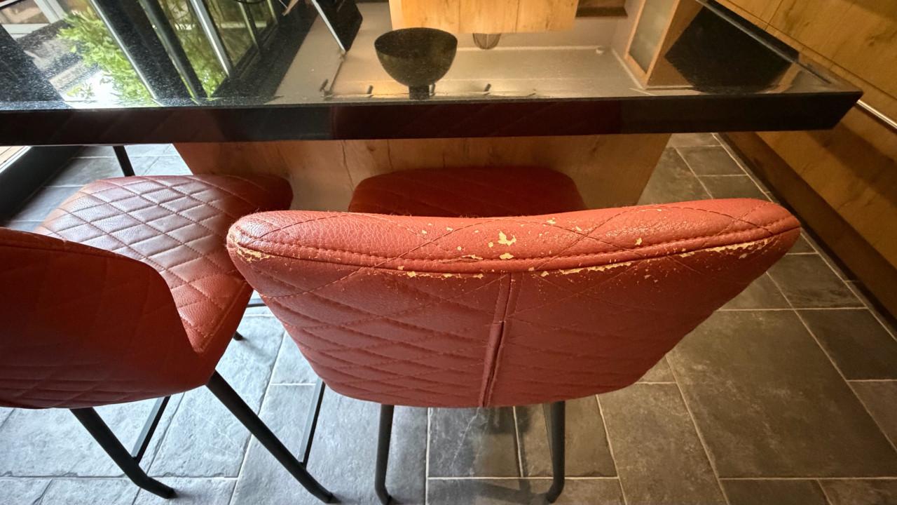 Te koop: 4 comfortabele barkrukken