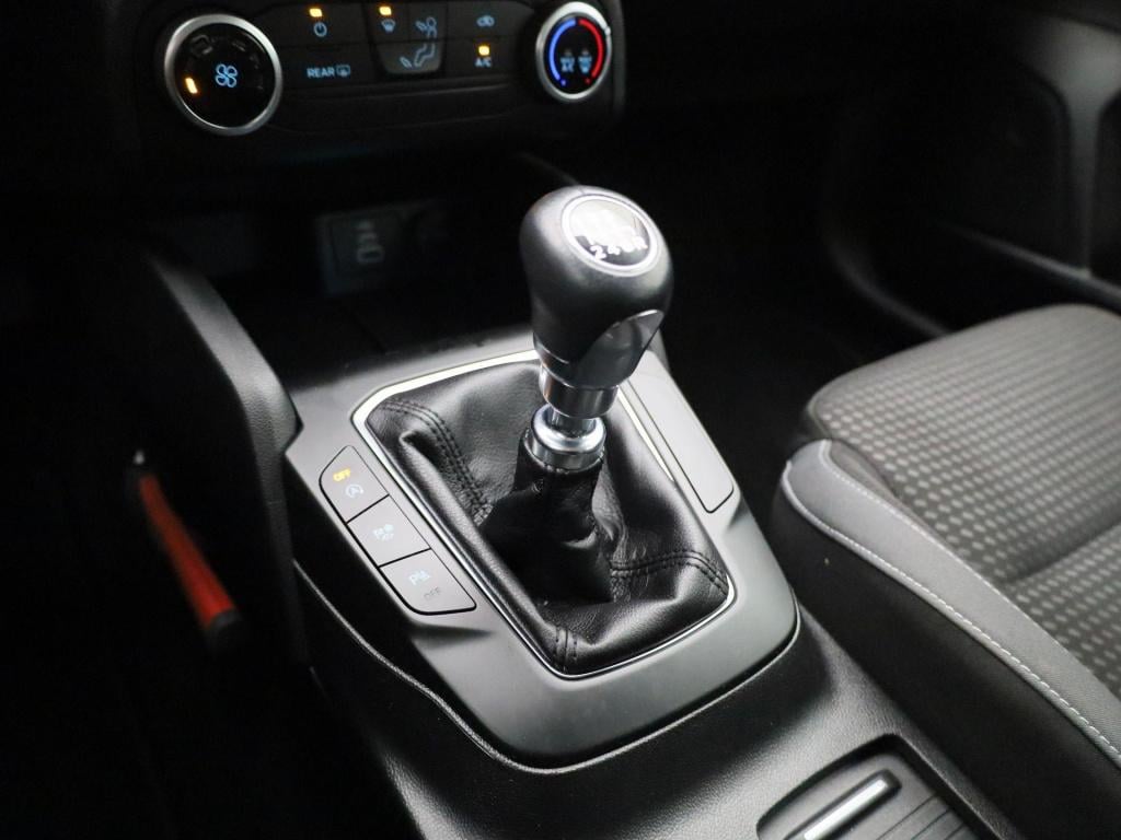 Ford Focus wagon 1.0 ecoboost hybrid connected | parkeer sensoren | navigat