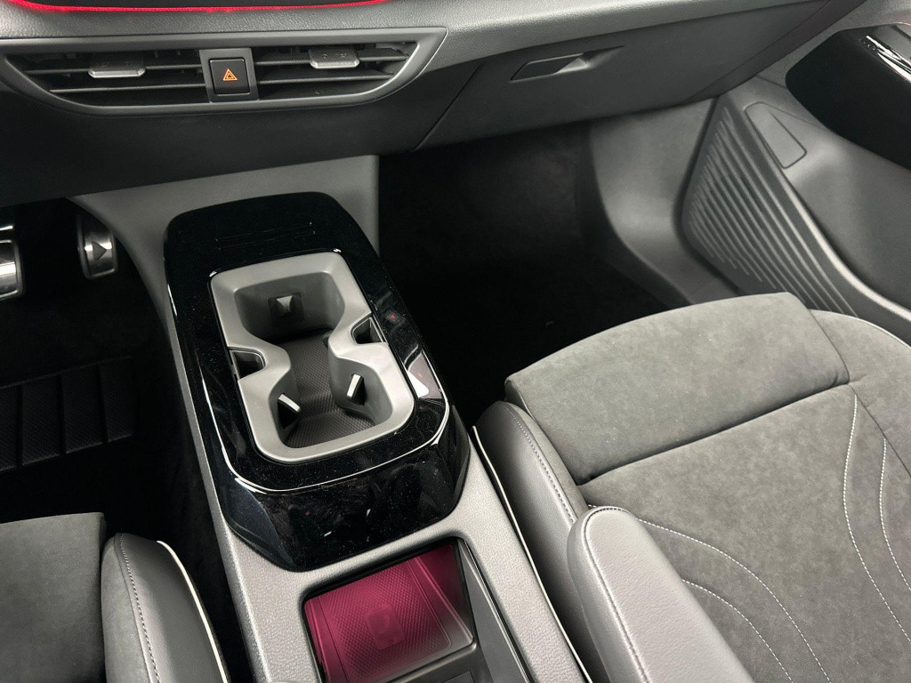 Volkswagen Id.5 pro business 77 kwh accu. 210 kw / 286 pk suv elek