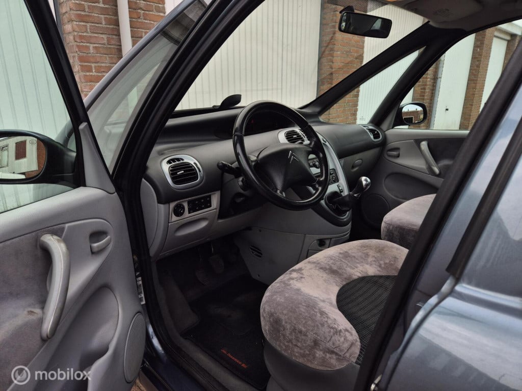 Citroen Xsara Picasso 1.6i-16v tweede eigenaar / airco/ trekhaak / cruiseco