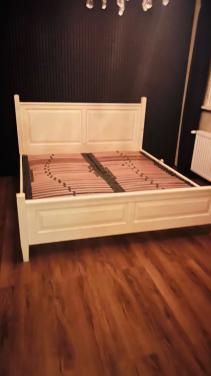 Tweepersoonsbed met elektrische bodem