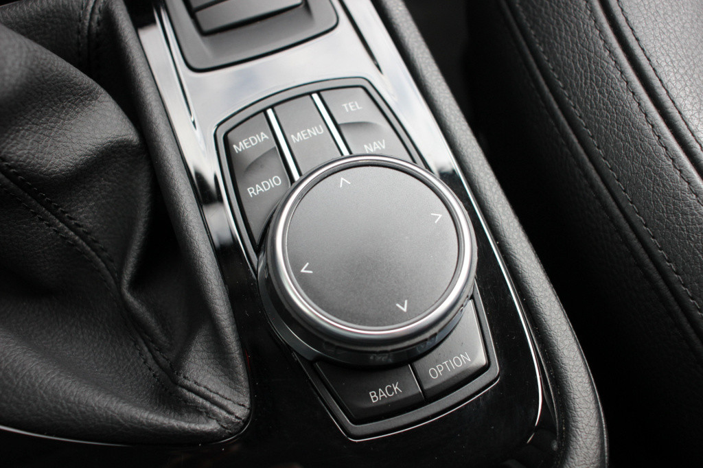 BMW 2-serie active tourer 216i centennial high executive | leder | hud | de