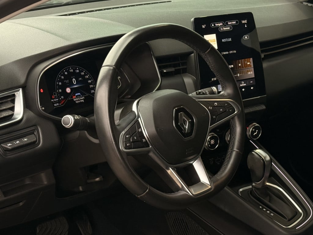 Renault Clio 1.3 tce intens | led | dab | achteruitrijcamera | acc | apple 