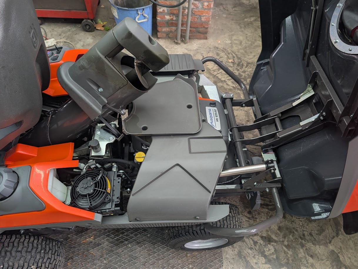 Zitmaaier Husqvarna RC 320 TS