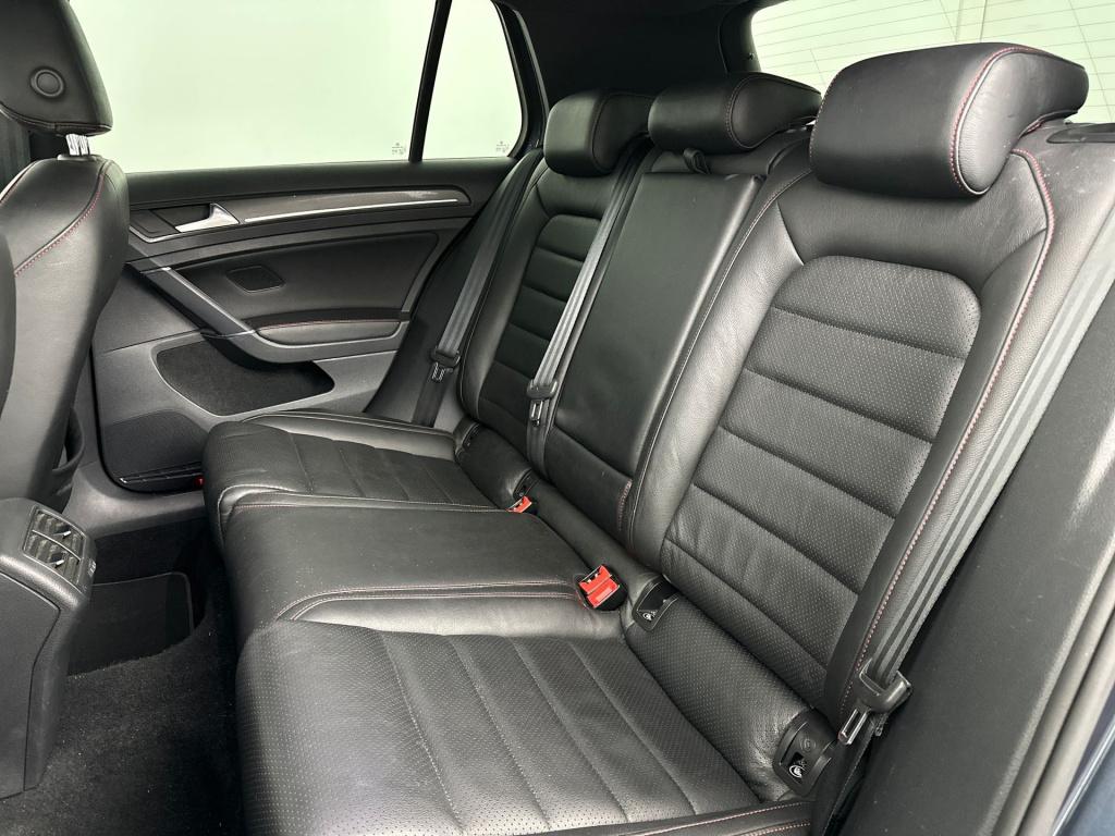 Volkswagen Golf 2.0 tsi gti performance