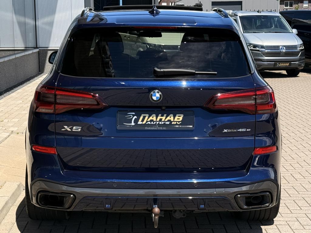 BMW X5 xdrive45e m-sport individual | acc | h/k | skylounge | stoelverwarmi
