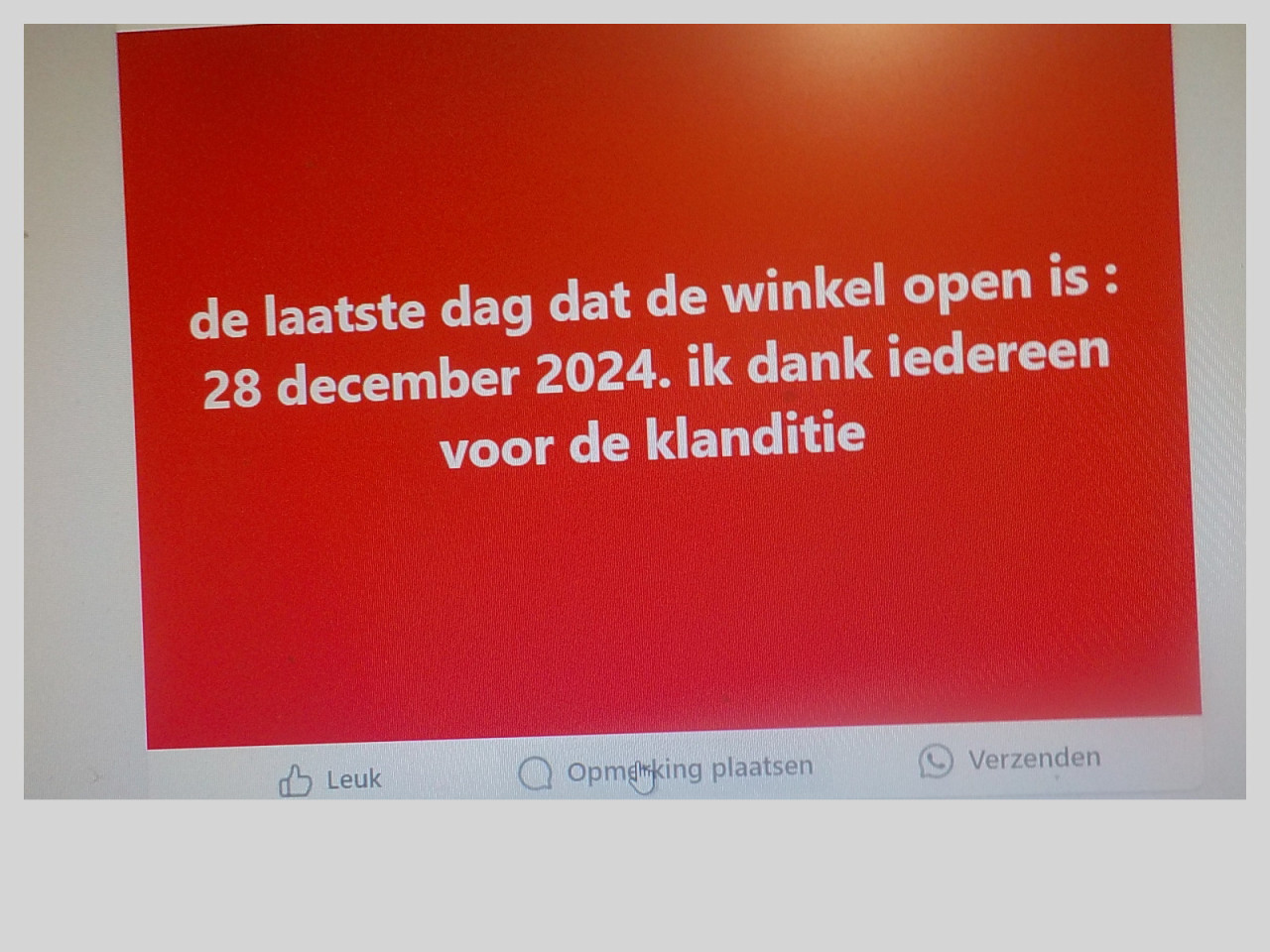 Elektrisch hoog/laag ledikant op wielen met papegaai in goede staat koopje