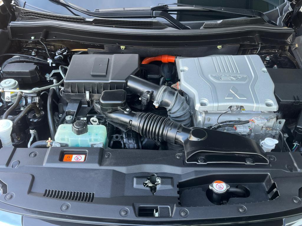 Mitsubishi Outlander 2.4 phev intense+|trekhaak|schuif-/kanteldak|rijklaar