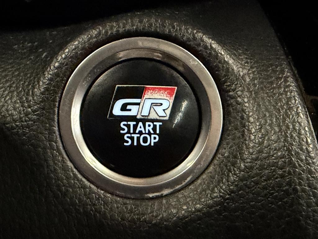 Toyota Yaris Cross 1.5 hybrid gr sport| jbl| stoelverw.| carplay| a.camera|