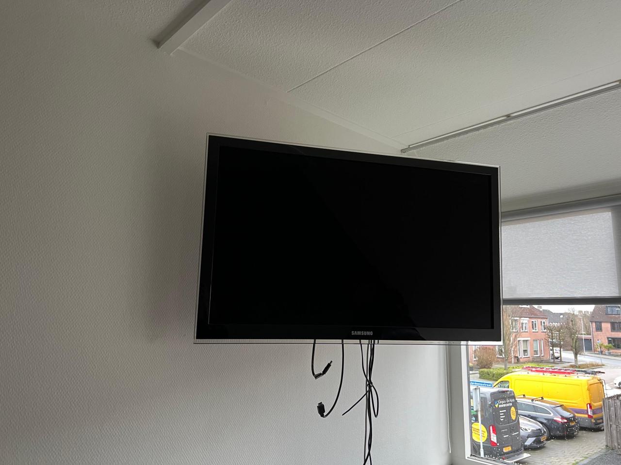 Samsung UE40C6700USXXN 40 inch LED TV