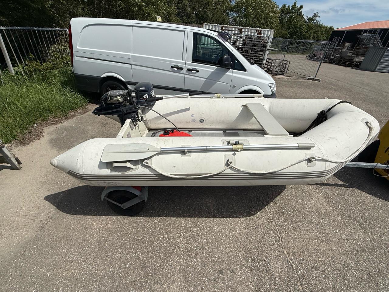Rubberboot