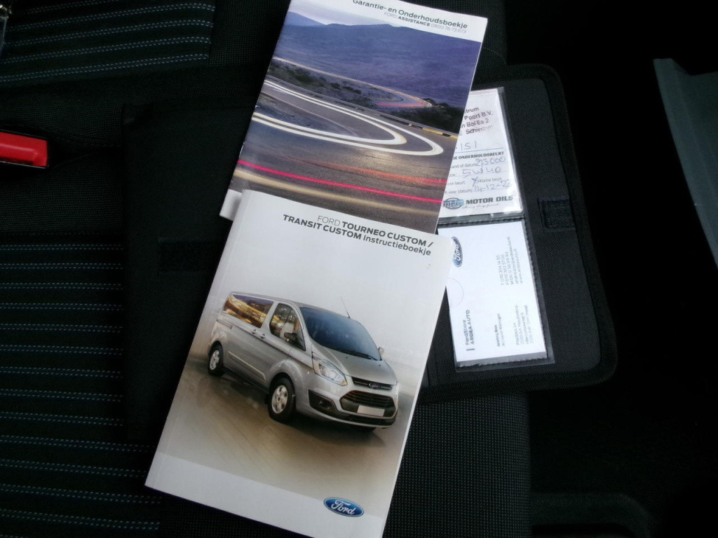 Ford Onbekend custom 2.0 tdci airco, cr.c., 9-persoons personenbus