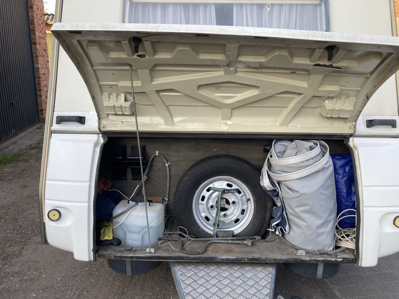 Caravan Sterckeman Fjord 390T met ruime  voortent en sanitaire ruimte!!