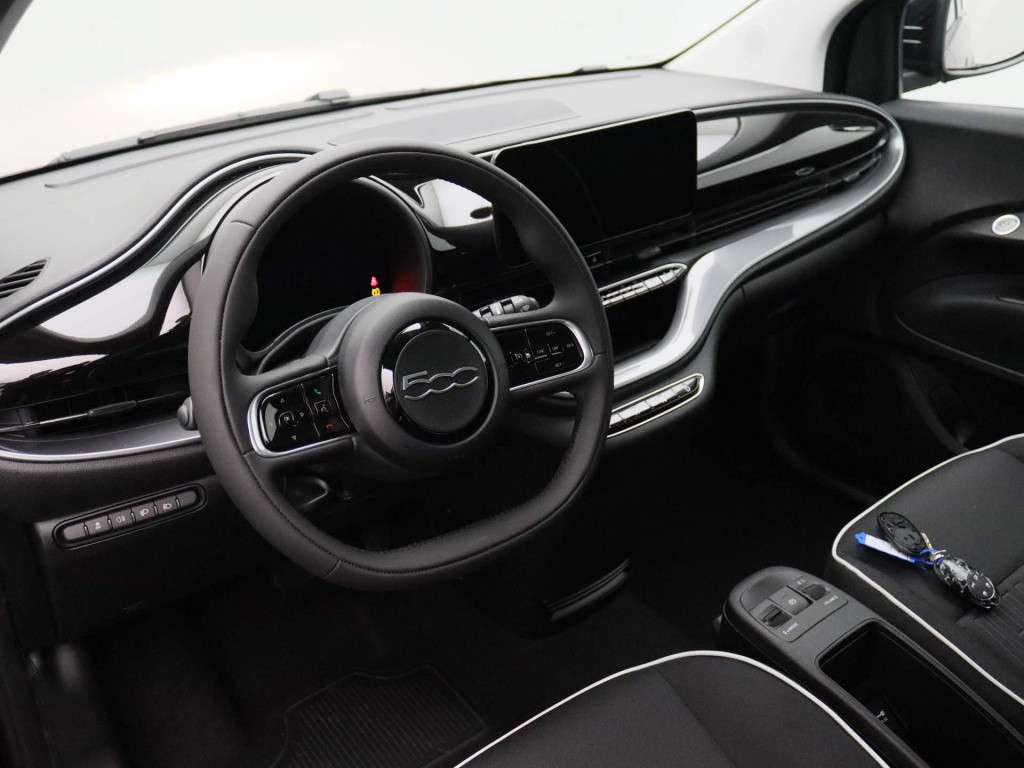 Fiat 500e 42 kwh | demonstratie model | carplay | cruise control | ecc | pd