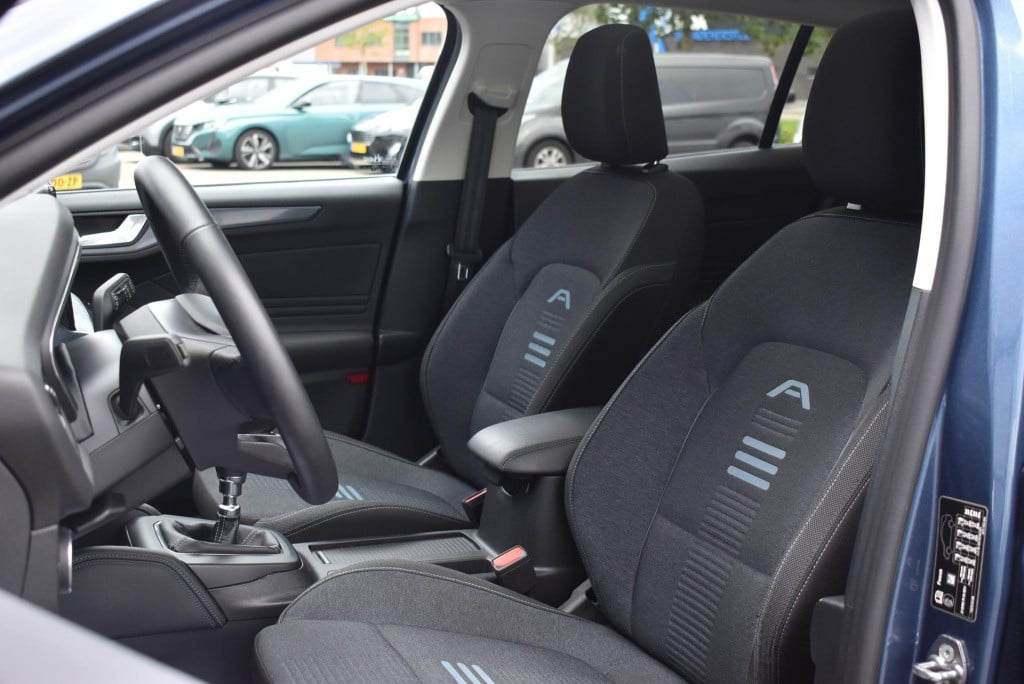 Ford Focus wagon 1.0 ecoboost hybrid active x | climate control | adaptieve
