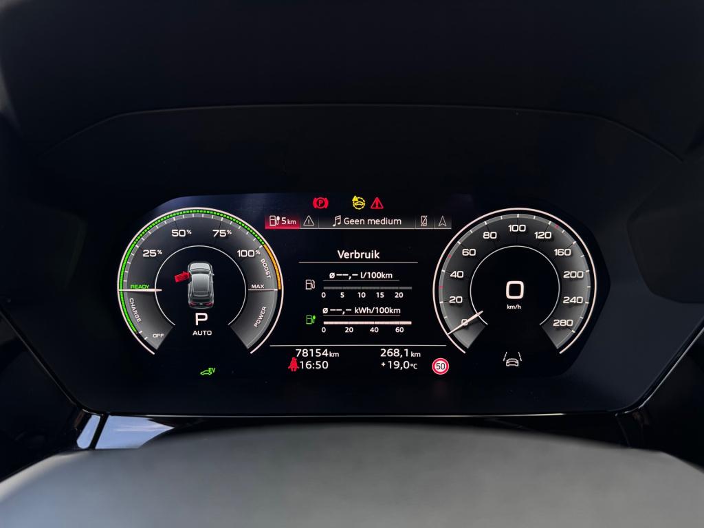 Audi A3 sportback 40 tfsie s-edition * pano * matrix * keyless * head-up